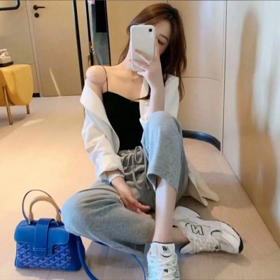 春闺三凤